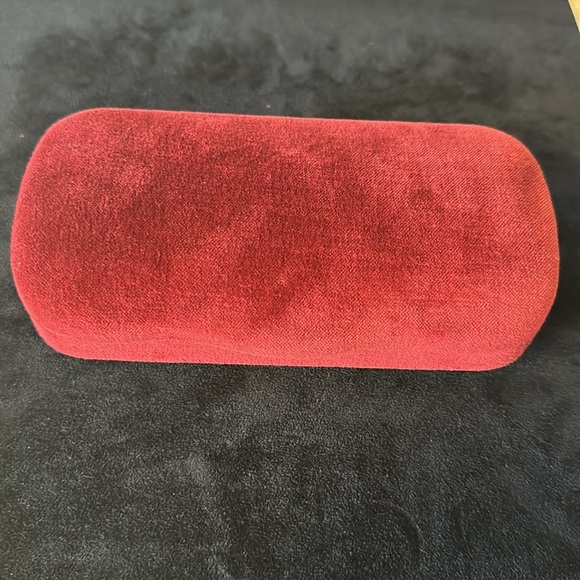 ✨✨Luxury Designer GUCCI SUNGLASSES FOR SALE !
ORIGINAL I DONT  HAVE THE RECEIPT✨ - Picture 12 of 15